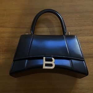 Balenciaga Hourglass Size Small